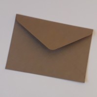 Коричневый конверт А6 из дизайнерской бумаги