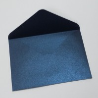Темно-синие перламутровые конверты