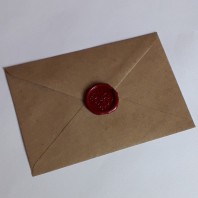 Крафт конверт с сургучом.